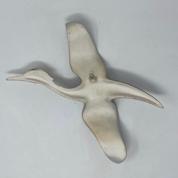 Vintage Mid Century Light Gray w/Gold Accents Wall Art Goose/Duck/Crane USA - Picture 5 of 6